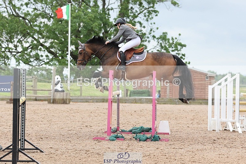 250524-102551-04195 - Cls 13  A&B 1.05m & 1.10m open