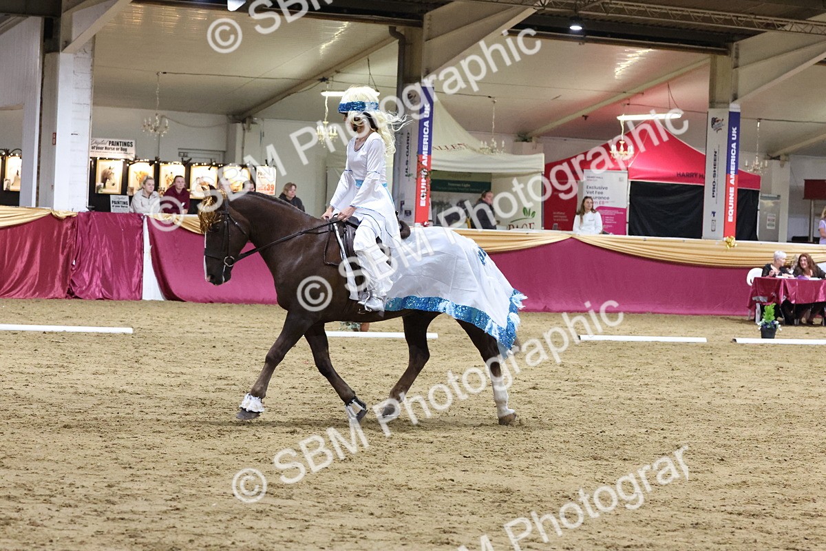 SBM_10277 - Class 52 Strictly Fancy Dress-Age