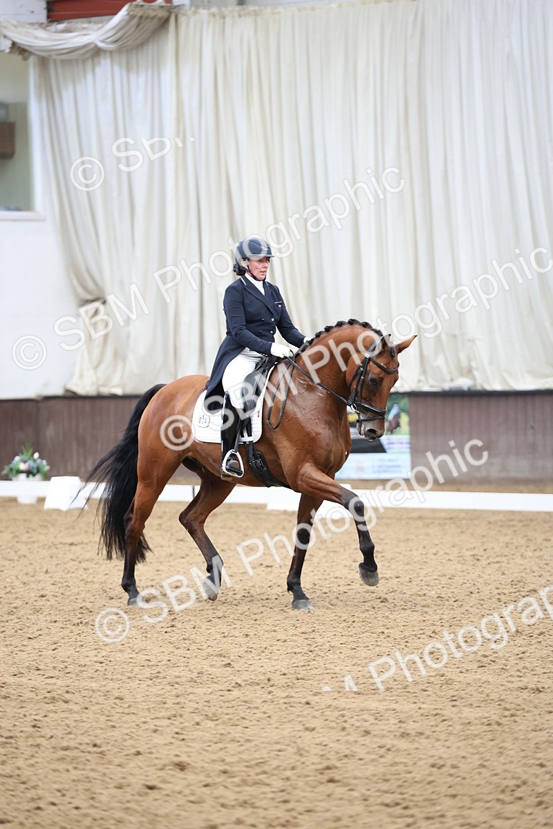 SBM_004464 - Class 9 - FEI Inter 1 Gold - 15.55-16.43