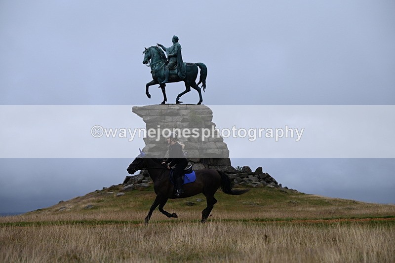 DSC_2084 - Time at Statue 12:13 to 12:32