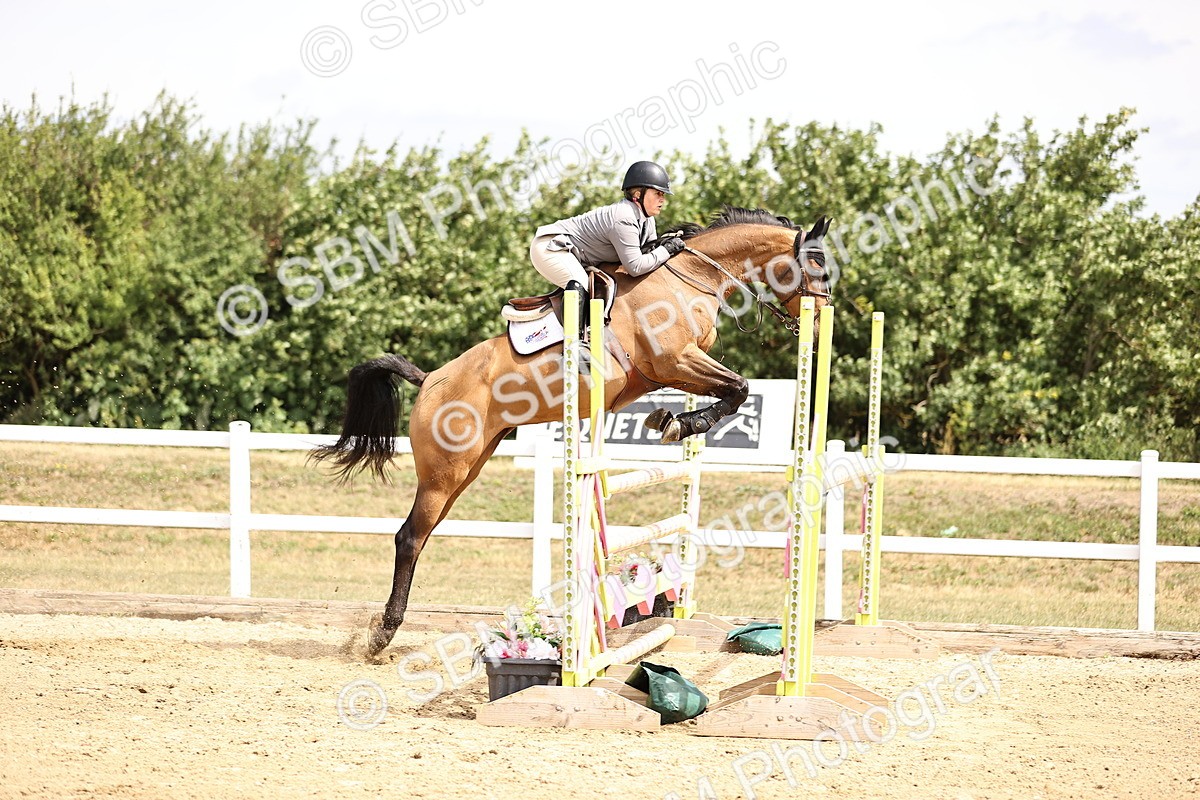 SBM_009925 - Class 8 - Senior Newcomers - 1.10  Open