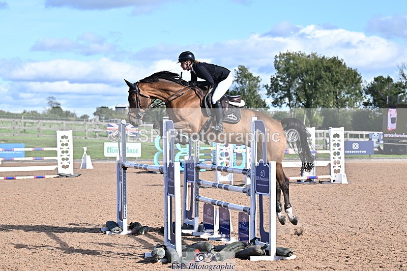 260923B-152415-00986 - Cls 06 Snr Fox & 1.20m Open