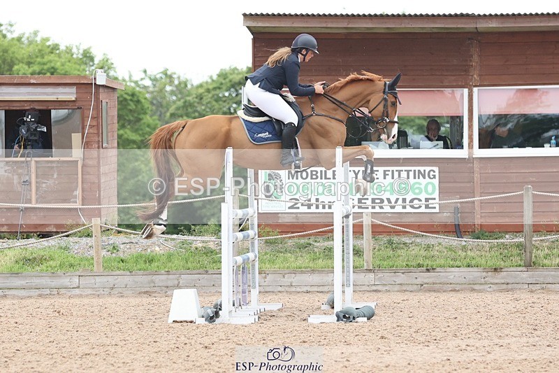 250524-131719-04976 - Cls 15 Snr Fox 1st Rnd