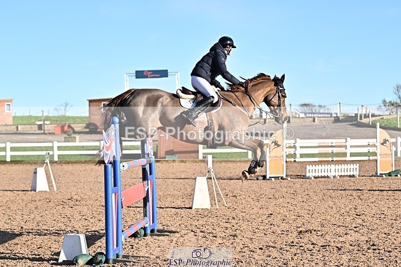 241120X-135409-00640 - Cls 05A&B Snr Fox & 120 Open