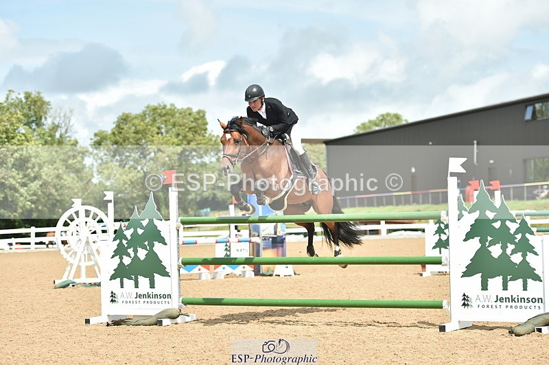 230723A-132326-12050 - Cls 24, 1 Star Gold 1.30m