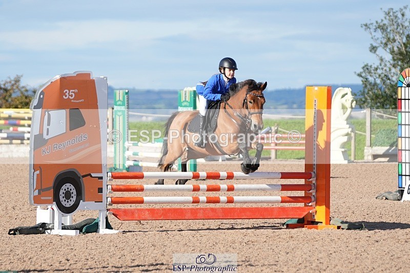 250921-093411-01994 - Cls 2 Pony Intro 70cm