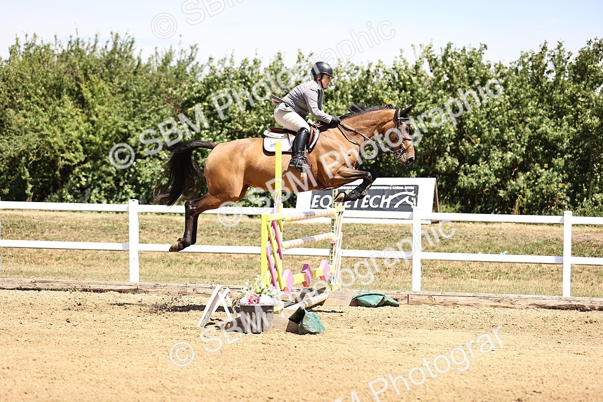 SBM_010061 - Class 9 - Senior Foxhunter - 1.20m Open