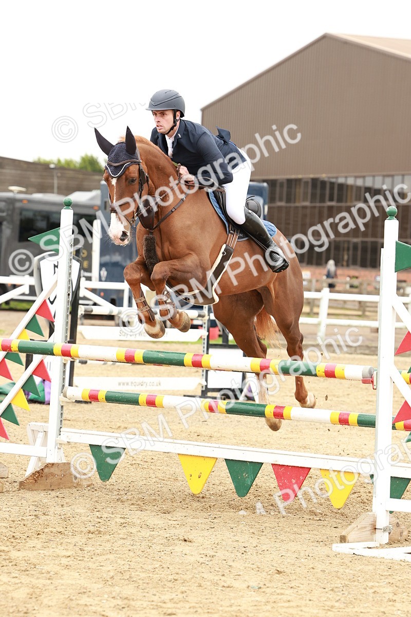 1I0A7842 - Class 4 - Senior Newcomers 1.10m