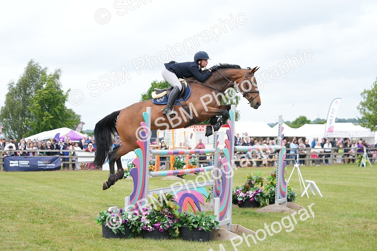 SBM_06571 - Class 202 - National 1.40m Open