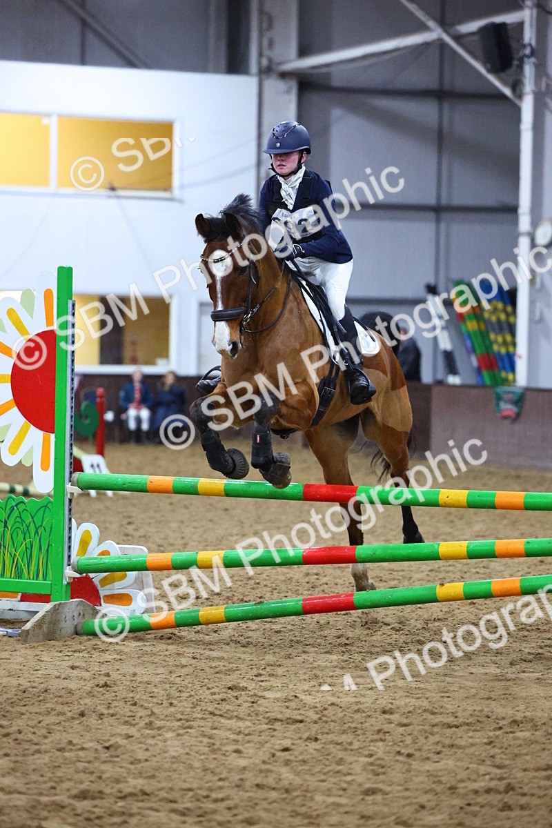 SBM_002762 - Class 6 - Holly & Ivy Stakes - 90cm