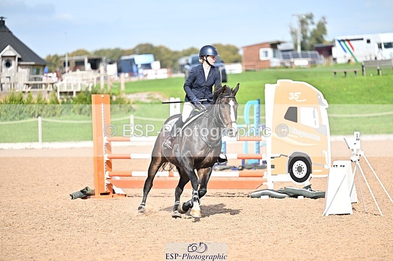 251001-134948-00403 - Cls 4 Newcomers and 1.10m Open