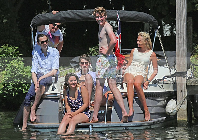 140703 HRR SPECTATORS WT7A9920 - HENLEY ROYAL REGATTA - THURSDAY 3RD July 2014