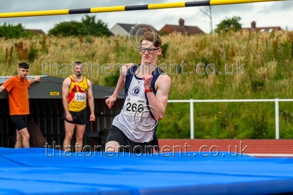 ComMast25-912185 - Field Male Set Two