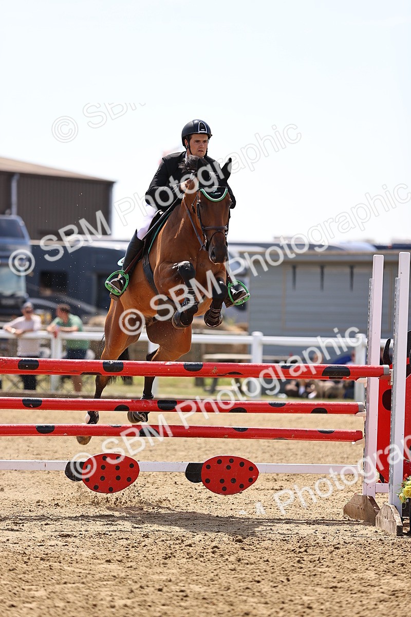 SBM_010211 - Class 9 - Senior Foxhunter - 1.20m Open