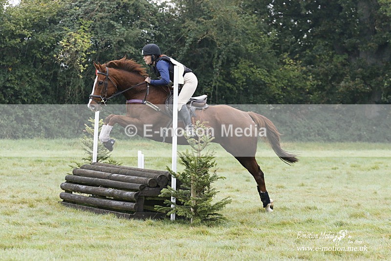 WWHT 171021 0365 - Novice Restricted (0.80m)  17/10/21