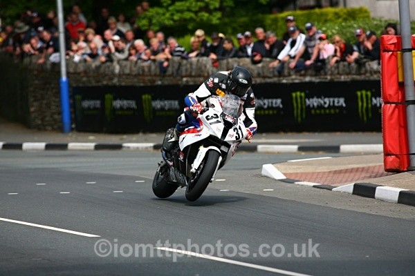  - Senior Race - TT 2010