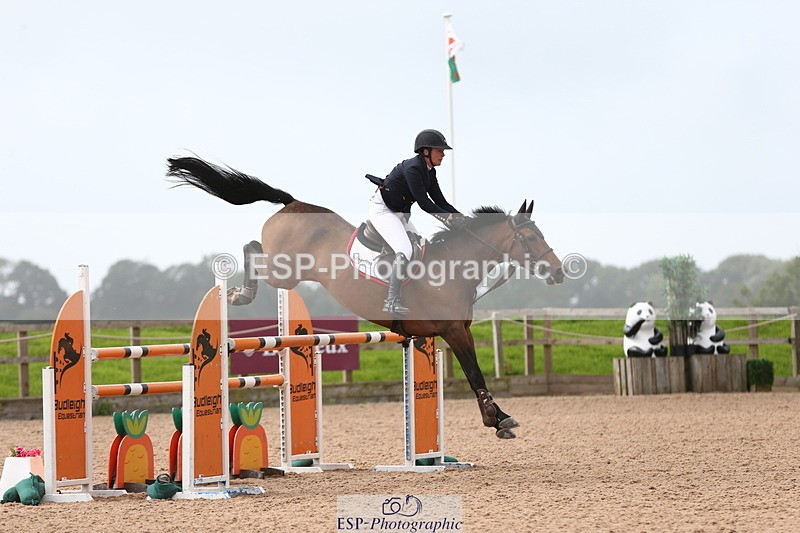 230812A-121209-08888 - Cls 32 Foxhunter