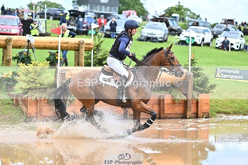 240526-141245-23817 - 449-REDFIELD_FYRE-Cassie_Sanger