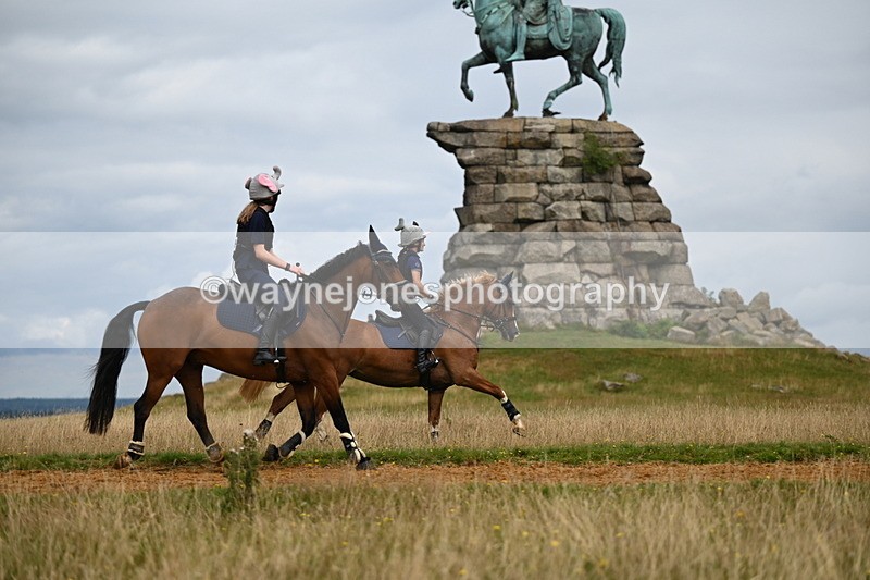 DSC_6053 - Time at Statue 12:17 to 12:44