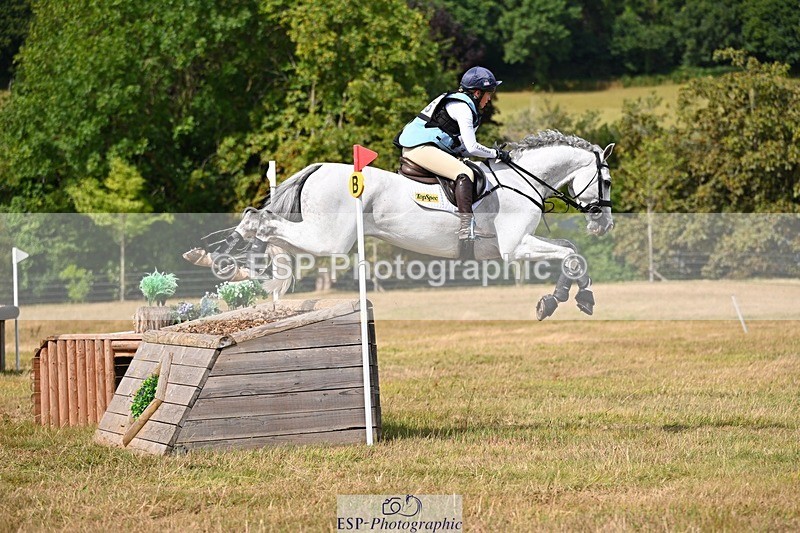 250803A-154704-16106 - O-685-Kitty.King-COOLEY.HOT.SOCKS