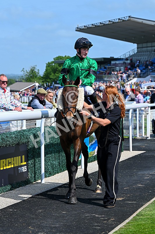 270526-Race 3-This Farh-2748 - Race 3 15.15pm Ward Homes Yorkshire 10th Anniversary Handicap