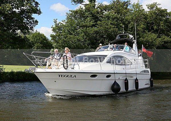 120701 TEGULA WT7A3922 - HENLEY ROYAL REGATTA - Sunday 1st July 2012