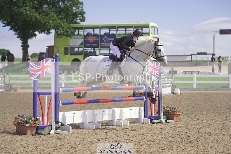 230810A-131044-02338 - Cls 4 1.05m Amateur Quali