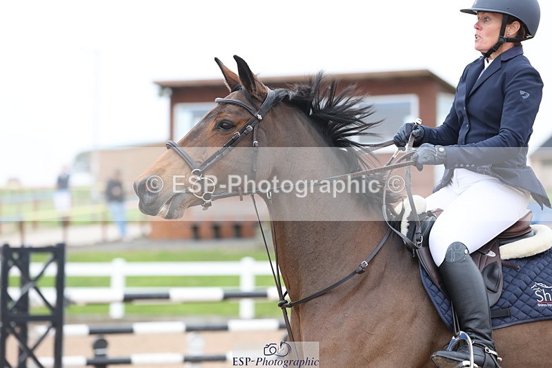 241101A-115846-01578 - FRI Cls 5 Newcomers and 1.10m Open