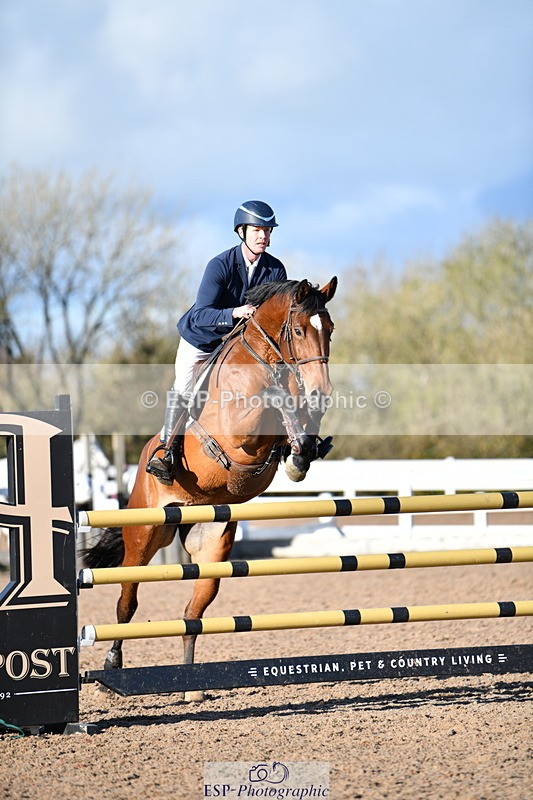 231110A-144150-00833 - Cls 6 Foxhunter & 1.20m Open