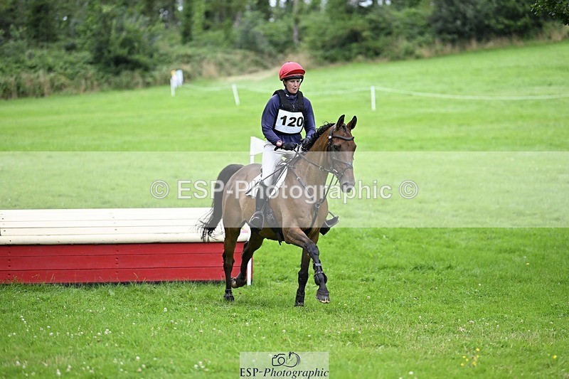 240803-122059-03992 - 120-Rosie_Bradley-Hole-BROADSTRUTHER