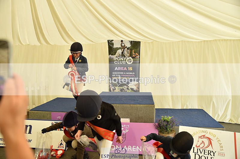 240823X-151316-18001 - 60cm Presentations