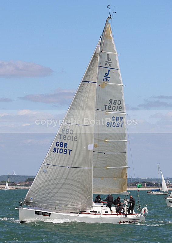 130601 RED ARROW GBR9109T WT7A9844 - ROUND THE ISLAND RACE - 1st June 2013