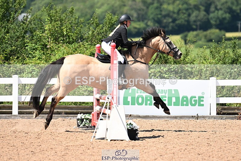 240728A-124035-08572 - Cls 32 85cm Amateur Qualifier