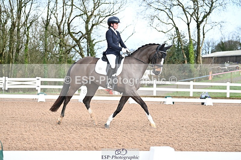 240218A-103457-05592 - 161-Katie.Warner-Active.Nuvalari