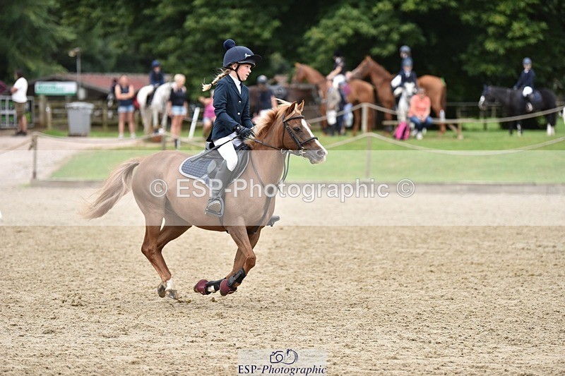 240802-104302-00925 - 80cm Round 1