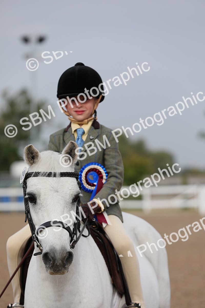 SBM_09684 - Class 301 Ridden M&M -Small Breeds