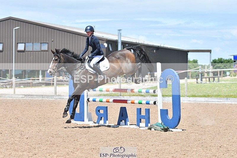 240609A-132105-05597 - Cls 18 Snr Newcomers and 1.10m Open