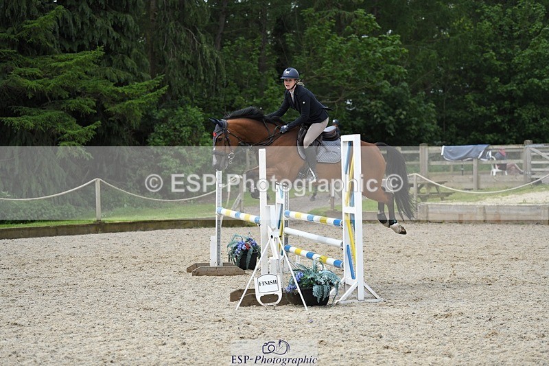 230514-113744-10439 - Cls 33b Snr 1.00m Open Final