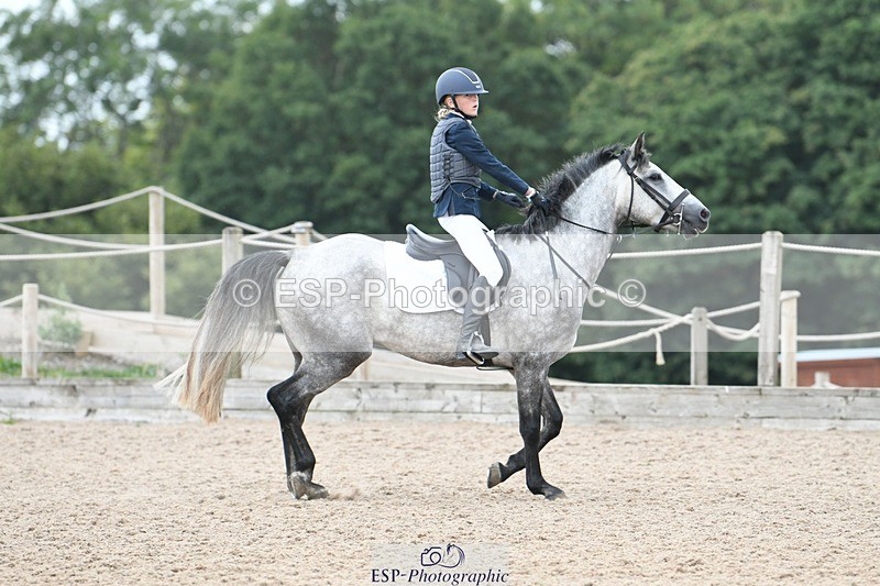 250807-100737-00067 - 60cms Round 1