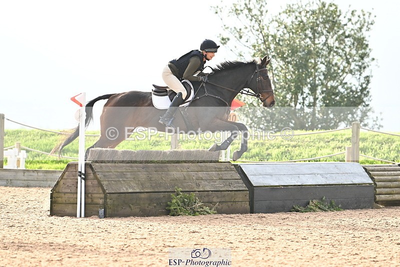 241110A-140941-01218 - 90cm 14.00 to End