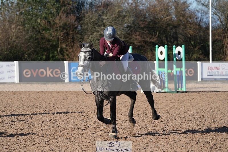 251130-113059-01098 - Cls 5 Pony Discovery & 90cm Open