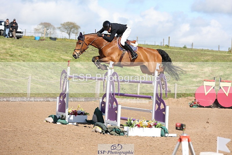 240419A-154627-08929 - Cls 10, 2 Star Big Tour 145cm  15.45 to 16.35 break