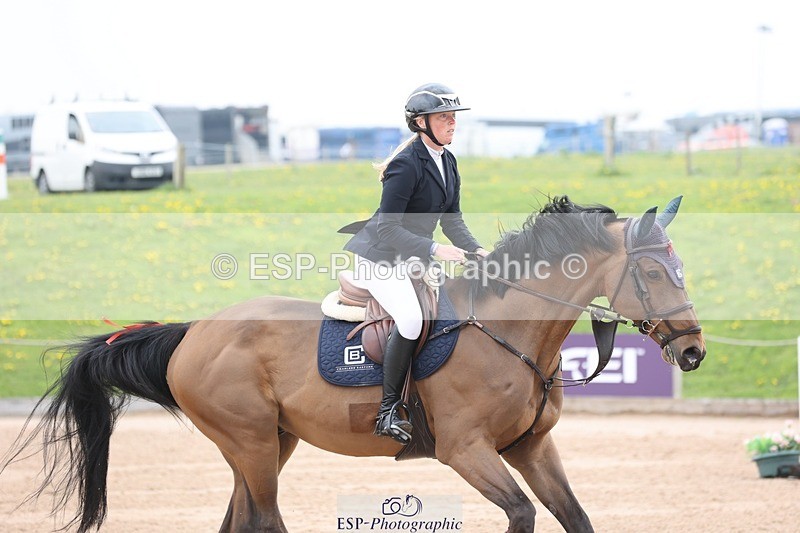 250424-124620-05562 - Cls 1 - 2 Star Small Tour