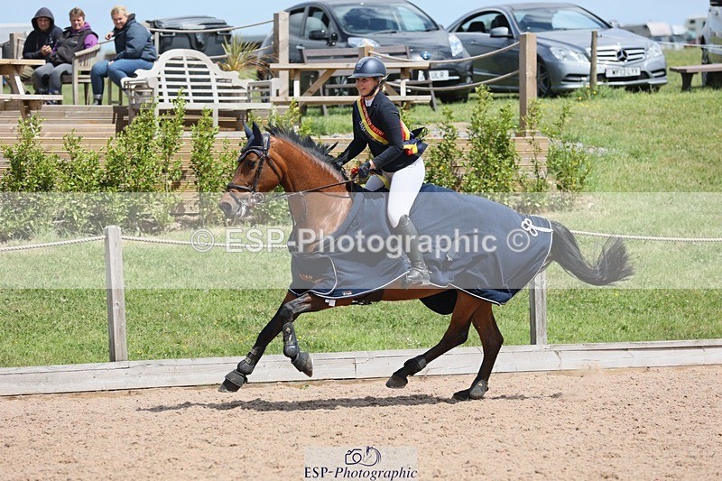 250525-123225-08270 - Cla 27 A&B 1.05 & 1.10m Snr Gran Prix