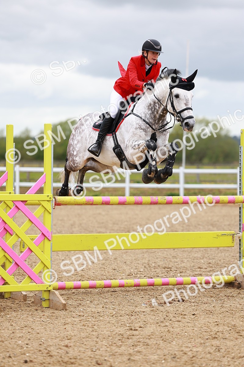 SBM_002589 - Class 11 - Senior Foxhunter - 1.20m
