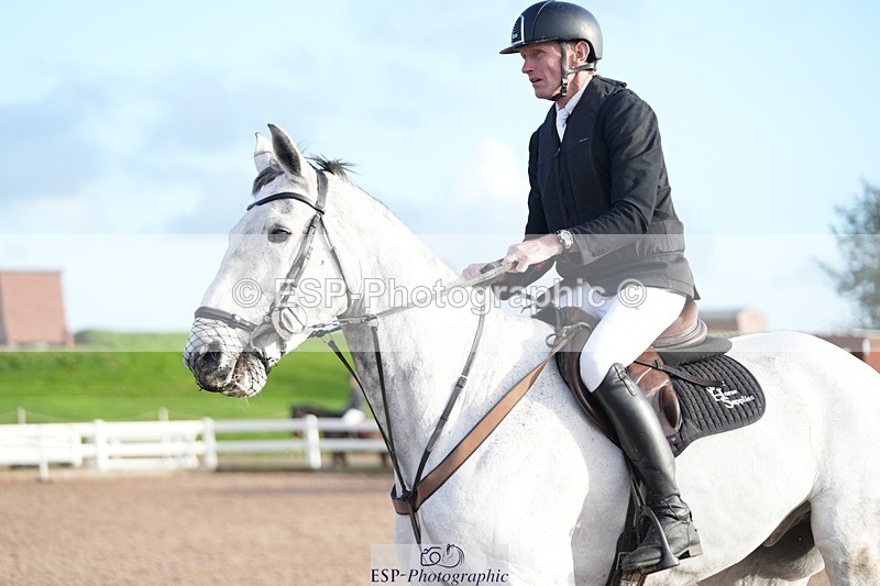 251108-143005-02862 - Cls 16 Snr 1.30m and 1.40m