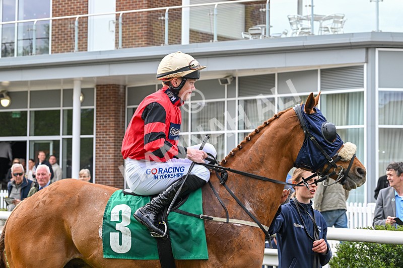 220425-Race 1-Kats Bob-8487 - Race 1