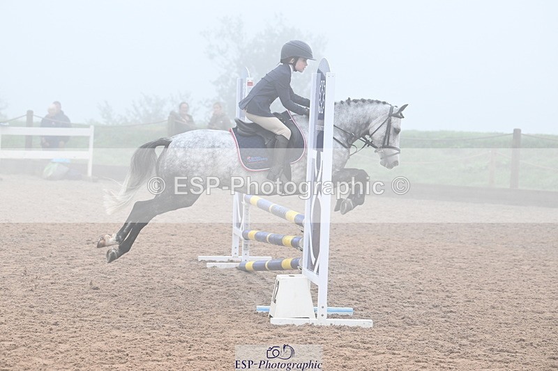 240907A-091713-00079 - Cls 1 Pony Intro 70cm