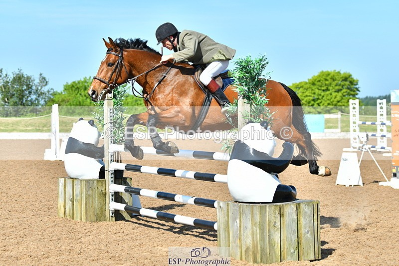 230527A-094620-03049 - Cls 13 Snr 1.05m + 1.10m Open