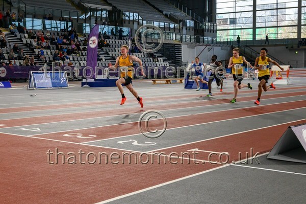 Age26SUN-810651 - Track Male Set One